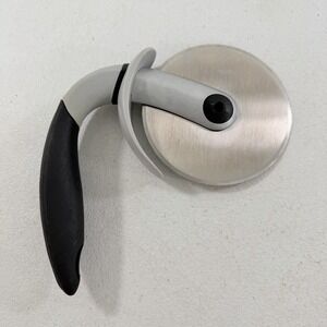 Calphalon Ergonomic Handle Stainless Steel Pizza Cutter